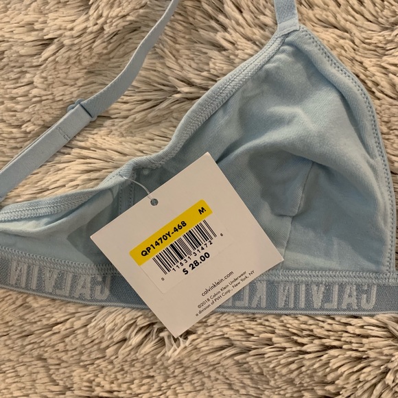 NWT Calvin Klein triangle bra - Picture 3 of 4